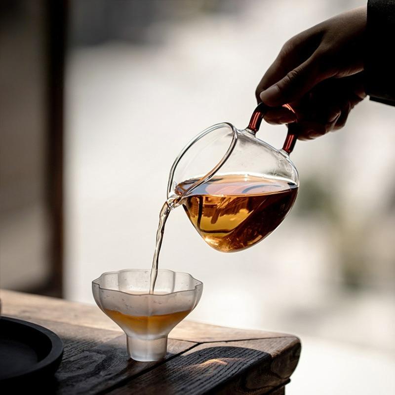 Chinese Style Heat Resistant Glass Fair Cup with Handle Chahai Tea Cup Home Kung Fu Tea Set Transparent Drinkware Accessories