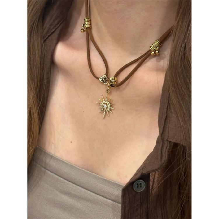 Metal Chain Necklace with Sunflower and Star Pendants Clavicle Choker for Women
