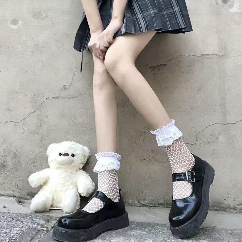 Summer Style Fishnet Mesh Socks with Thick Soles – Sexy & Invisible Non-Slip Women's Short Socks