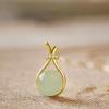 A Single-piece Green Minimalist Luxury Necklace with a Faux Hetian Jade Lucky Bag Pendant. Simple Jewelry Suitable for Everyday