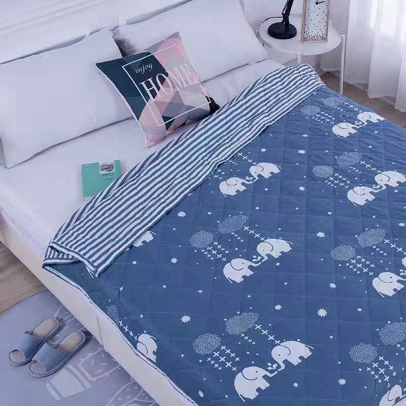 Summer Cooling Blanket Cooling Fiber Breathable Soft Cooling Quilt Machine Washable Air Conditioning Quilt