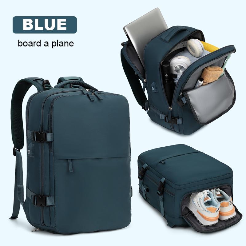 

Large Capacity Multi-Functional Travel Backpack for Men, Women & Students peacock синього кольору
