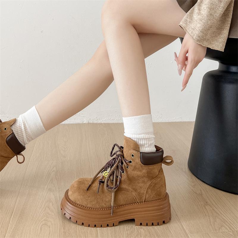 Retro brązowe wszechstronne buty platformowe Martin w stylu brytyjskim damskie 2025 nowe letnie ze spódnicą buty z wyższej półki