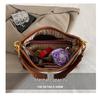 2025 Autumn Women's Versatile Large Capacity Retro Tote Bag for Daily Use and Commute