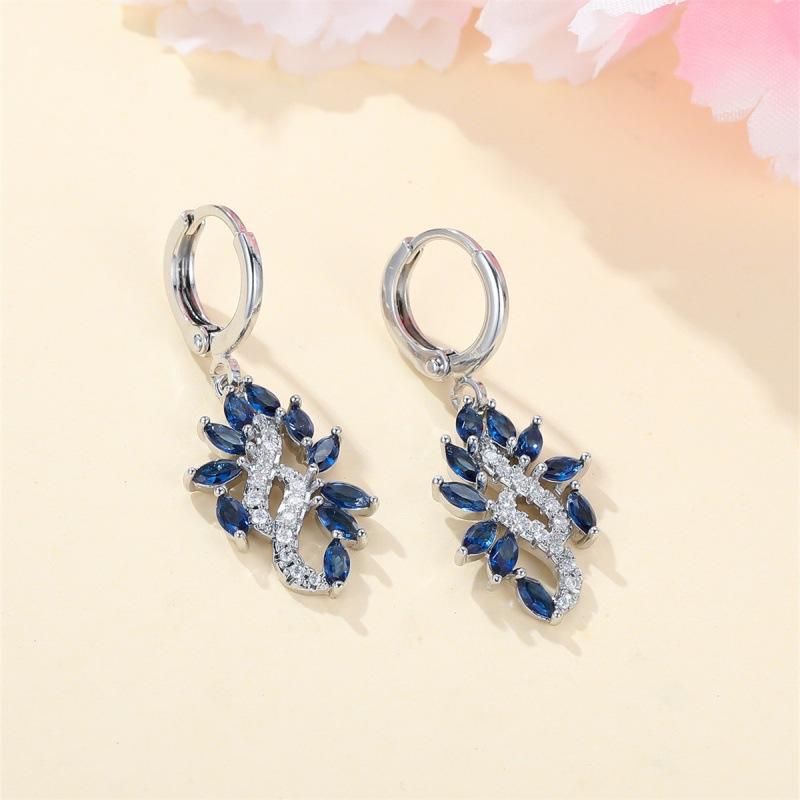 Wish leaf shape earrings simple niche light luxury versatile earrings earrings