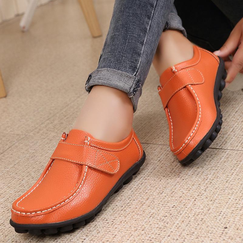 Womens Genuine Leather Mother Shoes Nurse Shoes Middle Aged Elderly Flat Bottom Non Slip Peas Shoes Comfortable