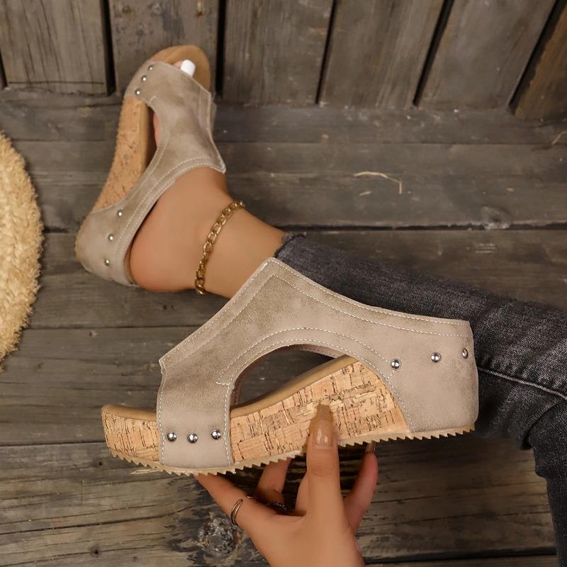 Fashion Women Platform Slippers Designer Outdoor Beach Wedges Sandals 2025 Summer New Fashion Slippers Shallow Comfortable Slides Women