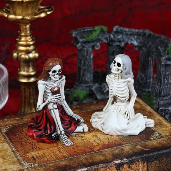 2 Pcs Skeleton Sisters Statue Resin Skeleton Girl Figurine Spooky Halloween Desktop Decoration for Haunted House Home Garden Decor