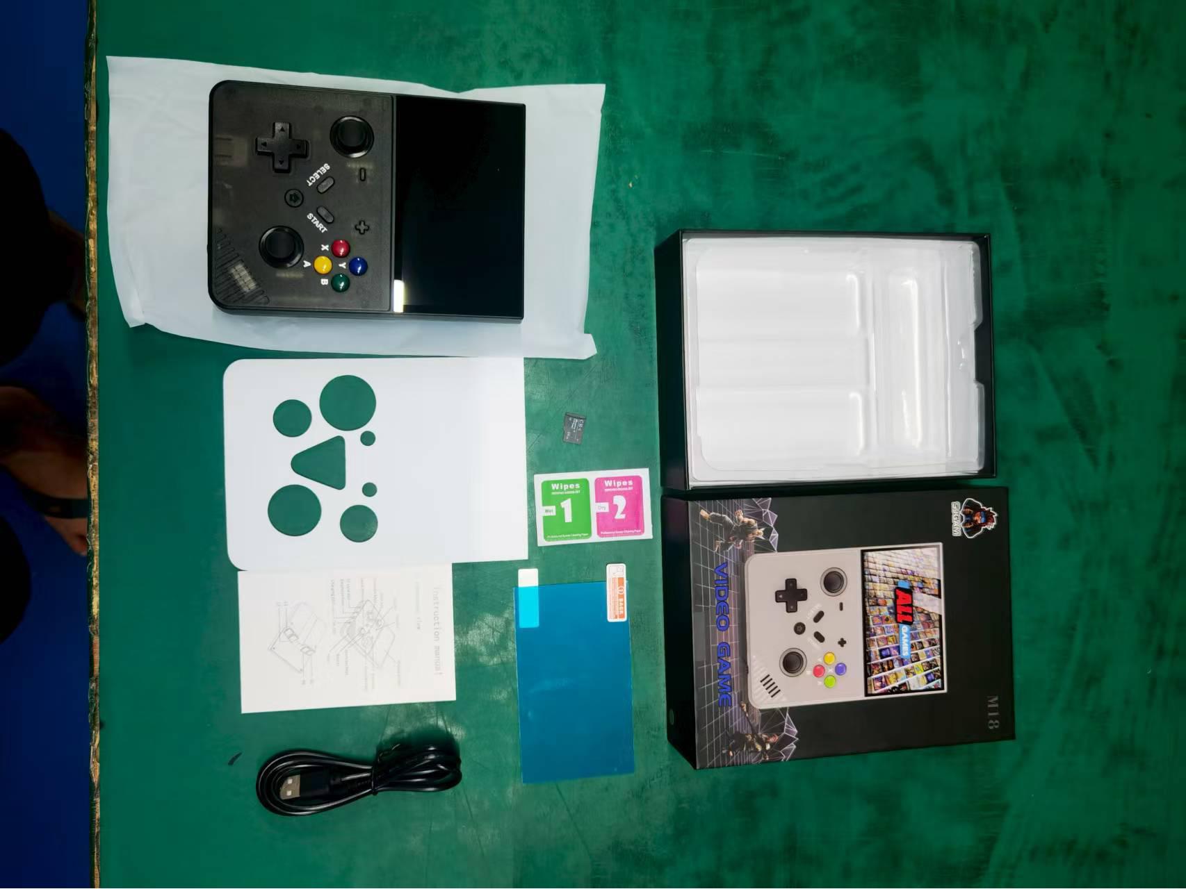 

M18 Android Handheld R43PRO Retro Game Console - Portable 4K HD Large Screen Arcade Gaming Device