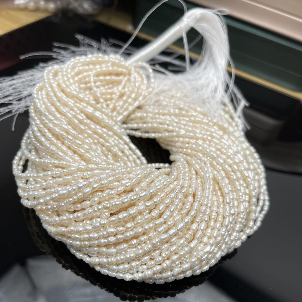 1String, White Natural Freshwater Pearls, Handmade Rice Pearl Beads for Jewelry Making DIY Necklaces, Bracelets Crafts (Beads 2.8-3.2mm, Length 36cm)