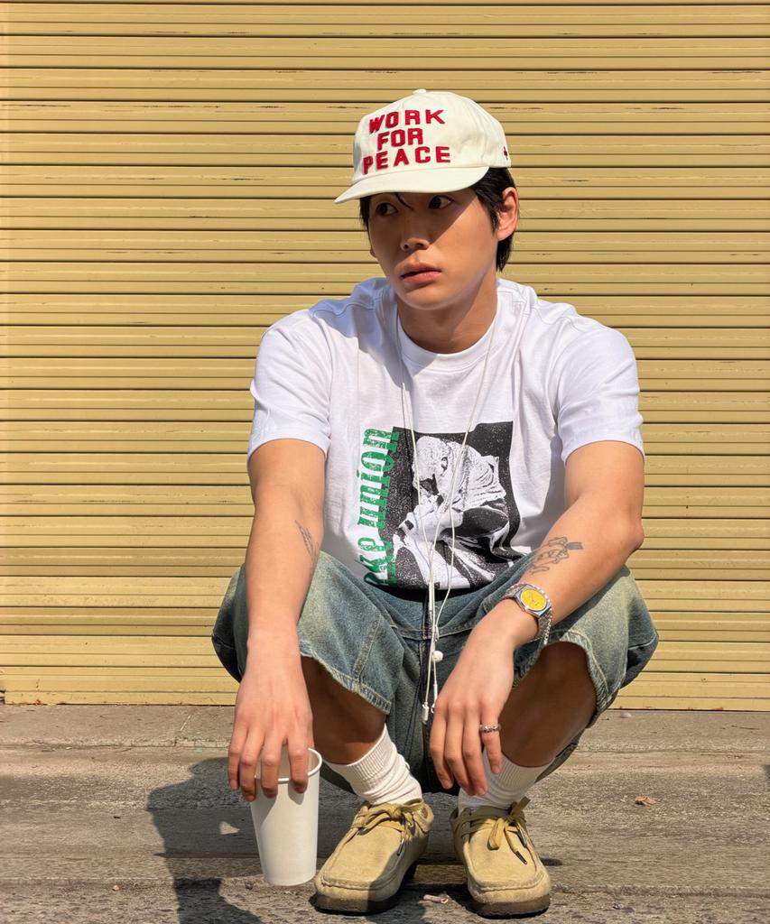 AMOU Trouble Half T-Shirts White