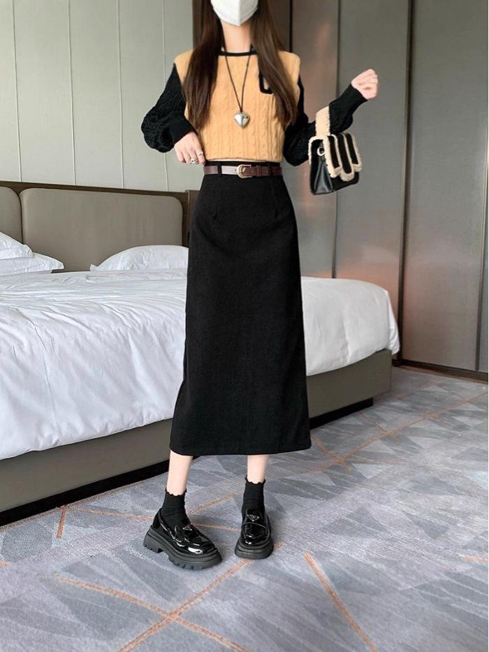 Women's High-Waist Corduroy Skirt: Retro Mid-Length with Spring/Autumn Slit & Hong Kong Style Drape.