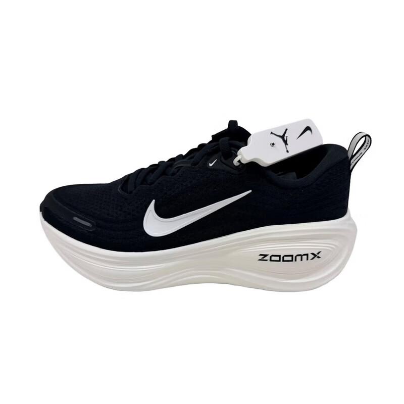 

Nike Women s HV8154-002 Running Shoes 36.5