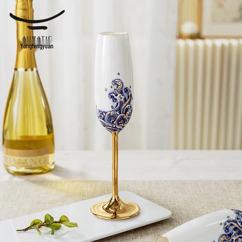 Yongfengyuan Pearl of the Sea Ceramic Wine Goblet
