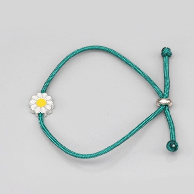 BONBEAU Color Motive Knot Bracelet Daisy Rainbow Clover Knot Thread Bracelet