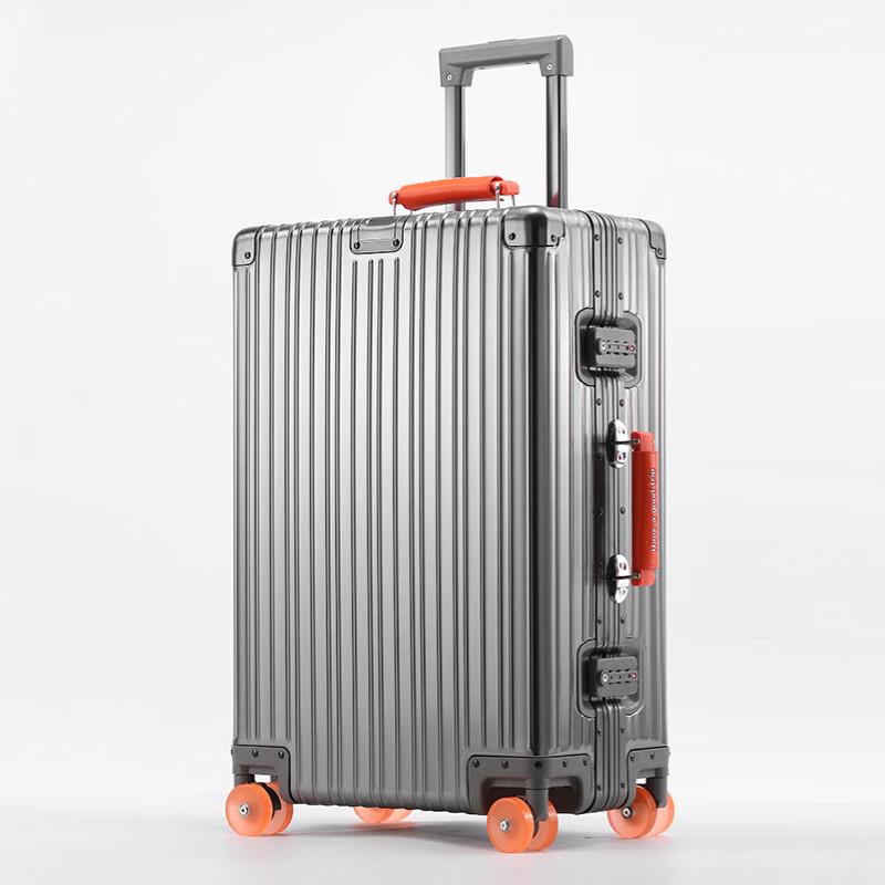Valigia Spinner DK in Lega di Alluminio-Magnesio da Spingere