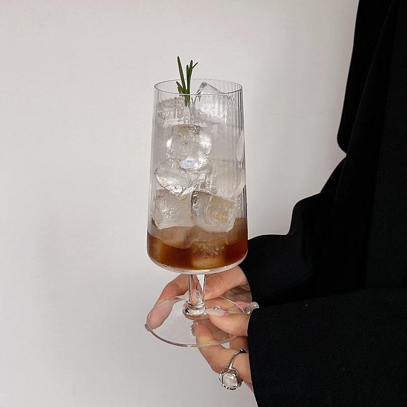 Textured Ribbed Short Stem Wine Glass