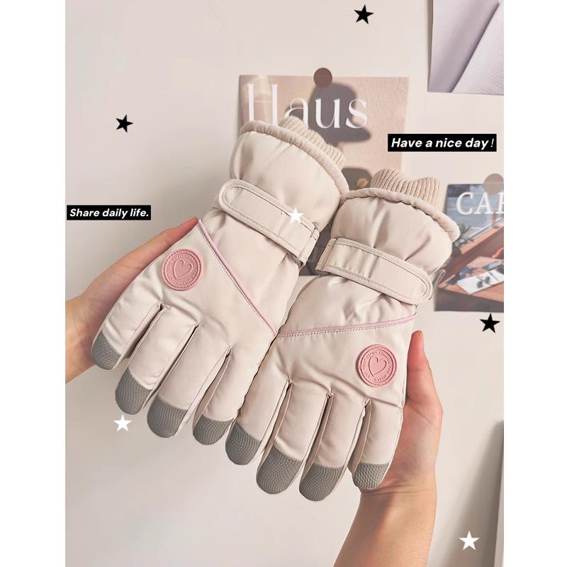 Cycling Gloves Winter Female Cute Warm Thickened Velvet Hiking Touch Screen Northeast Electric Car Cold Winter Skiing