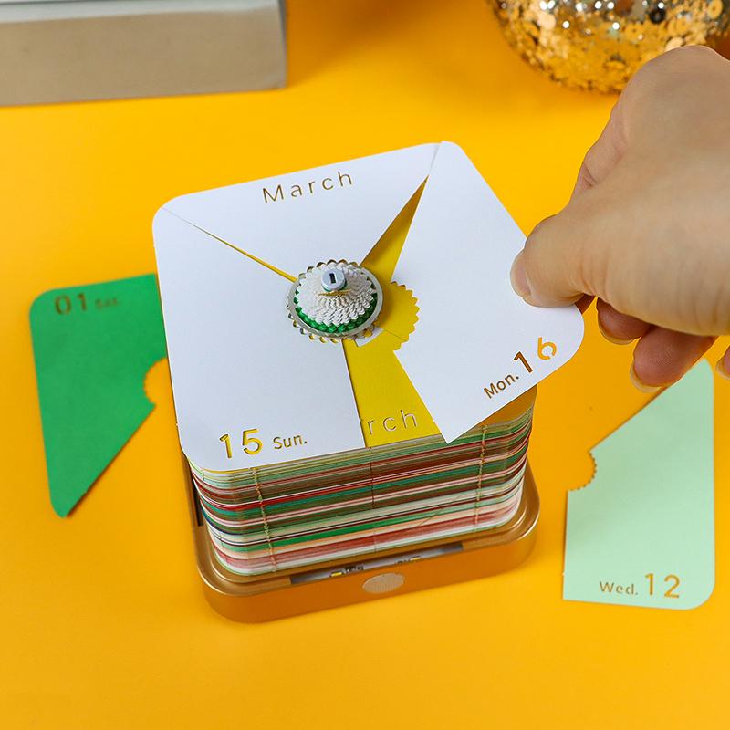 New Product 2026 Calendar Creative Gift Idea Christmas Tree 3d Model Memopad Paper Magic Table Calendar for Christmas Gift