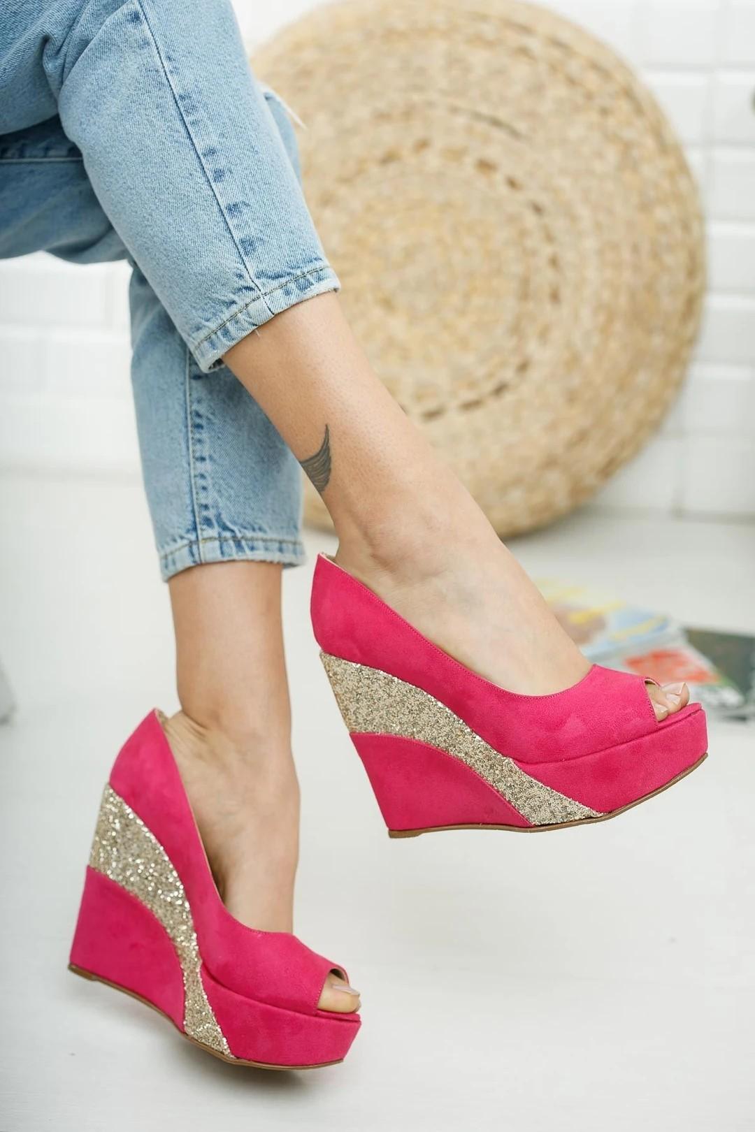 

Женские модные роскошные туфли ручной работы на танкетке специального дизайна специального дизайна 35 золотой/чёрный