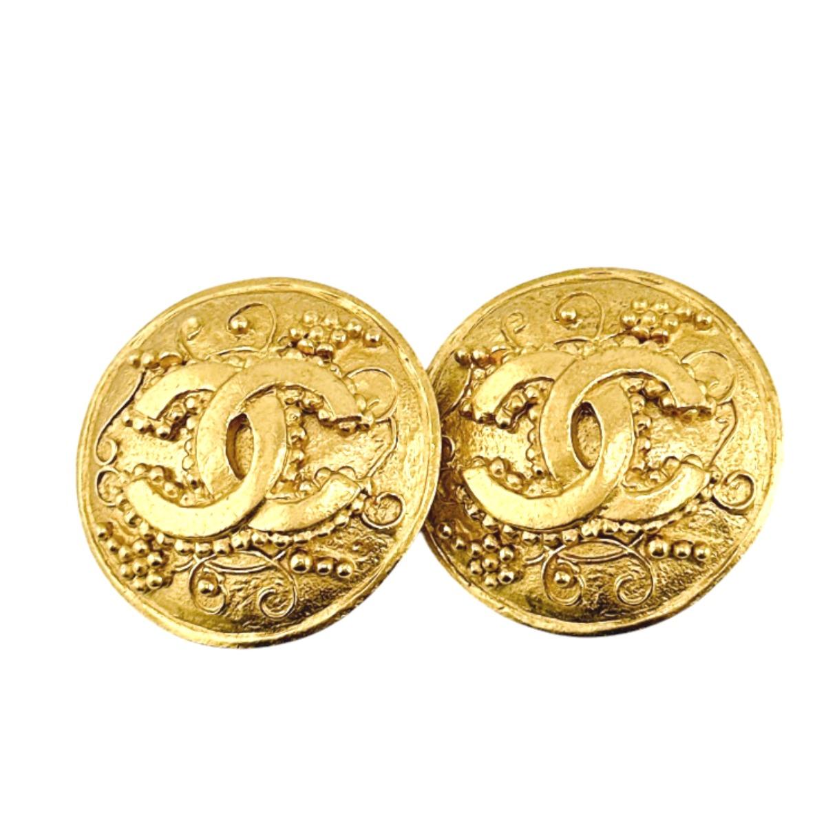 

CHANEL Vintage large COCO Mark Earring gold Women Used