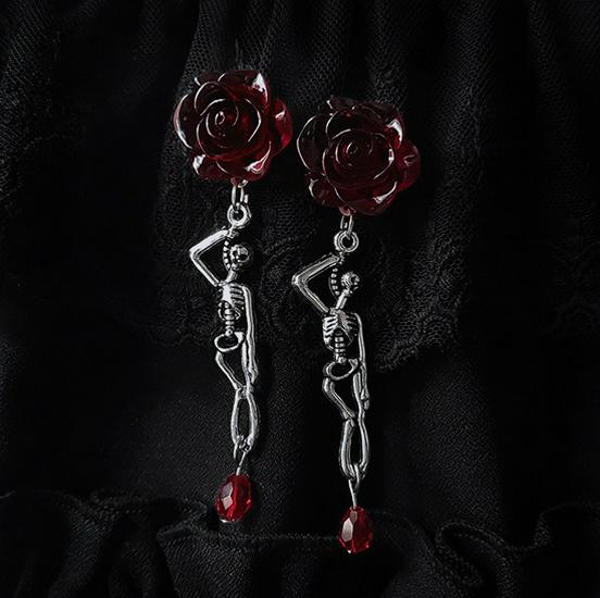 

New Hot Sale Skeleton Earrings with Ruby Rose Vintage Pendant
