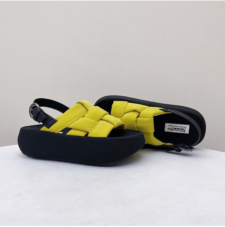 Comfortable and Versatile Platform Sandals for Summer New Round Toe Braided Straight Buckle Strap Beach Sandals for Women