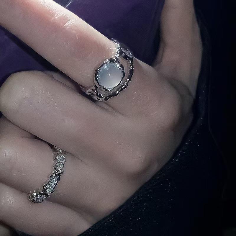 Moonstone Influencer Style Ring - Versatile, Luxurious, and Ideal for Index Finger