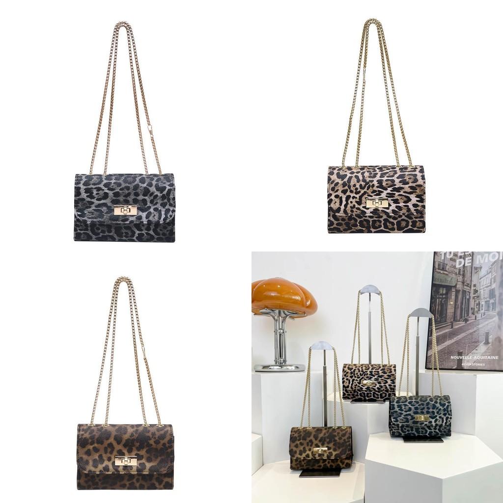 Fashionable Medium Leopard Print Handbag For Women With Synthetic Leather Ideal For Daily Use