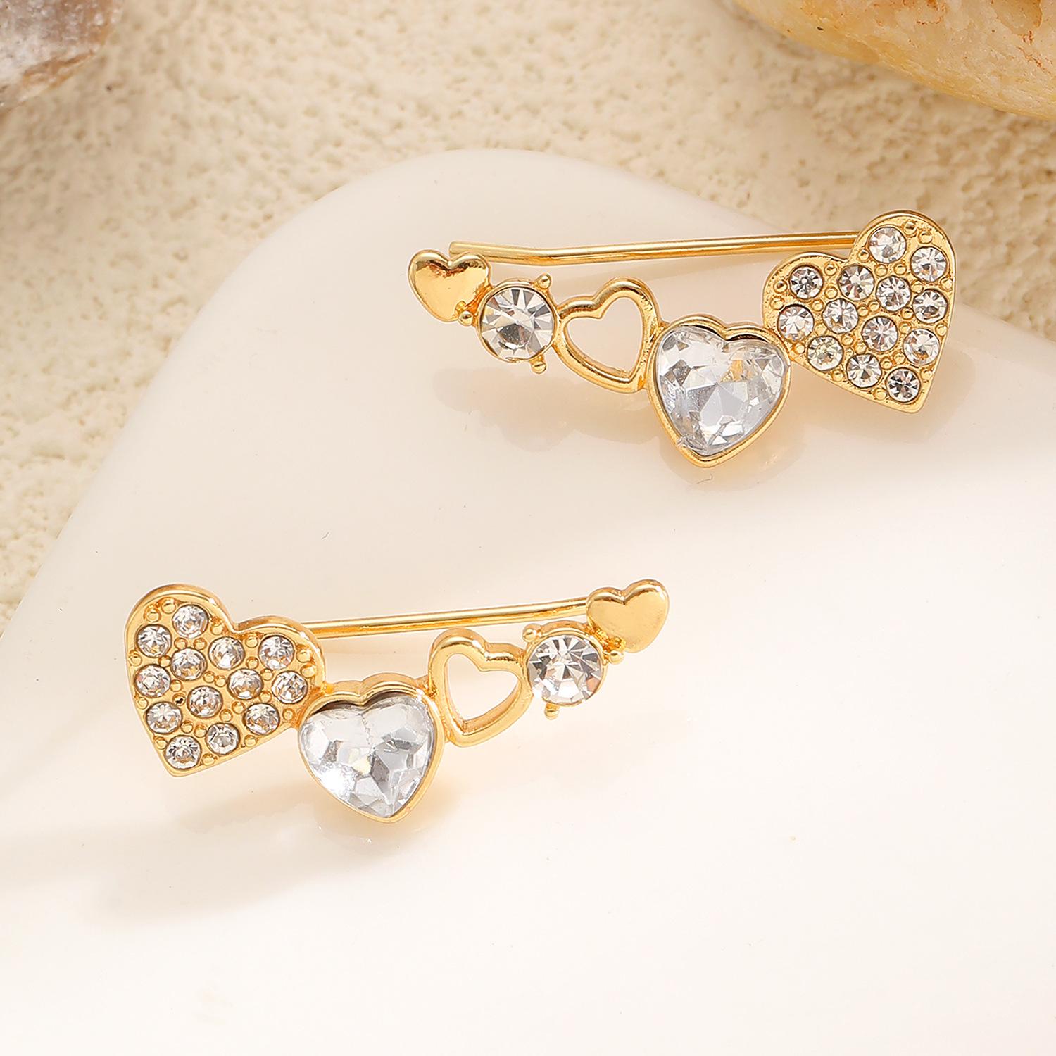 

Vintage Love Heart Zircon Stud Earrings for Women Minimalist Geometric Earrings Party Jewelry Accessories Gifts Wholesale белый
