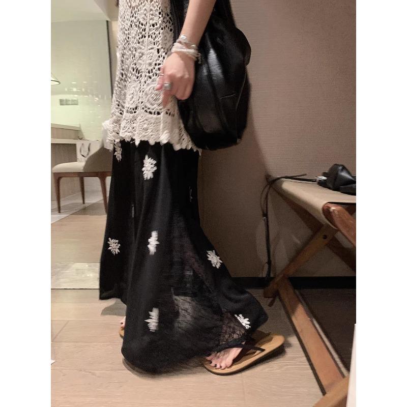 Women's White Embroidered Floral Maxi Skirt High Waist Lace Patchwork Long Skirt