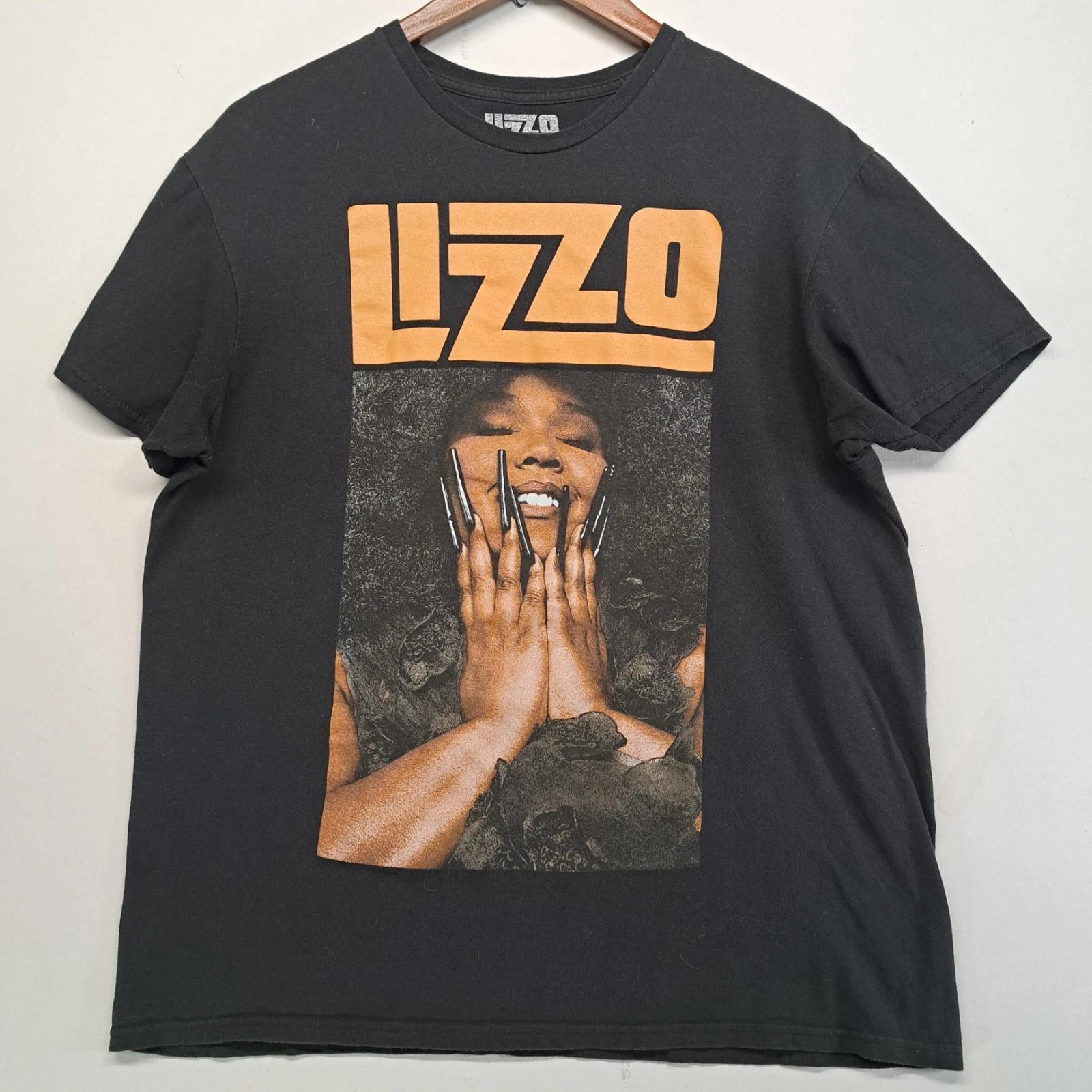 Lizzo Official Merch Graphic Tee Womens Large Black Photo Print Band Shirt M