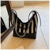Literary and fashionable new striped chain shoulder bag casual versatile niche design simple messenger bag