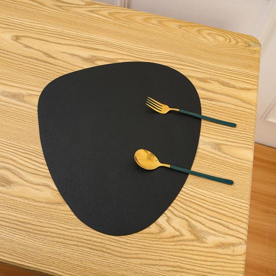 Western Placemat Color Oval Design Heat-resistant Easy To Clean Kitchen