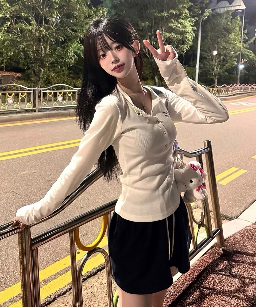 MUAHMUAH Henley Neck Stitch Long Sleeve Tee [7 Colors]