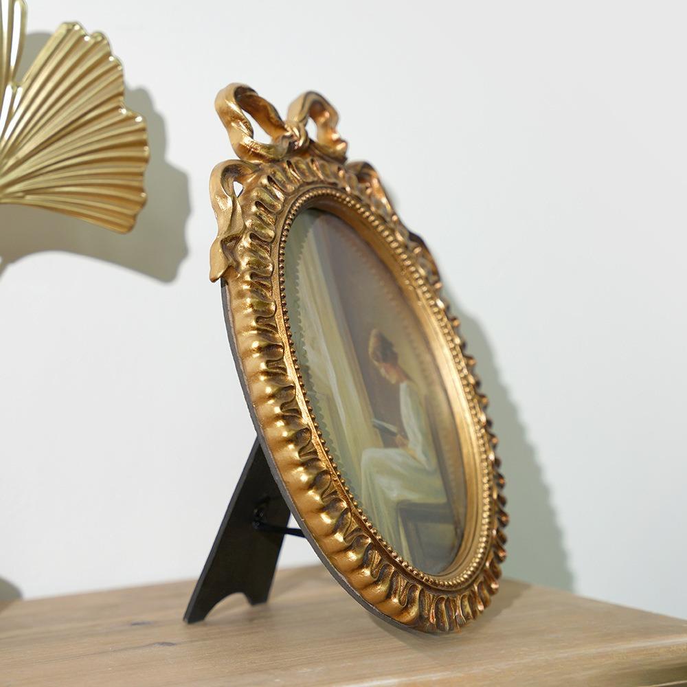 Vintage Oval Picture Frame with Bowknot Photo Frame for Wall Hanging Or Tabletop Ideal for Home Decoration And Wedding Displays