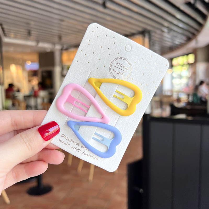 3pcs Frosted Simplicity Hairpins for Girls Star Oval Triangle Square Hair Clips for Kids Snap Hair Clips Hairpins Click Clack