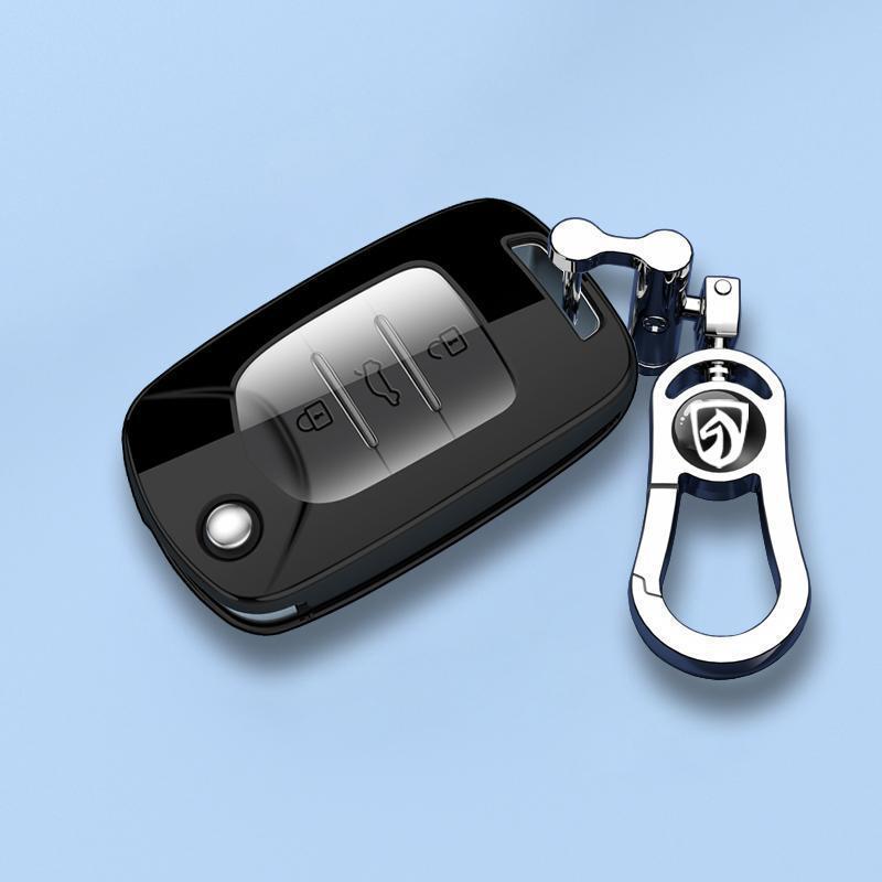 18-21 Baojun 530 Key Cover: Comfortable 1.5L Folding Shell with Hanging Buckle Chain.