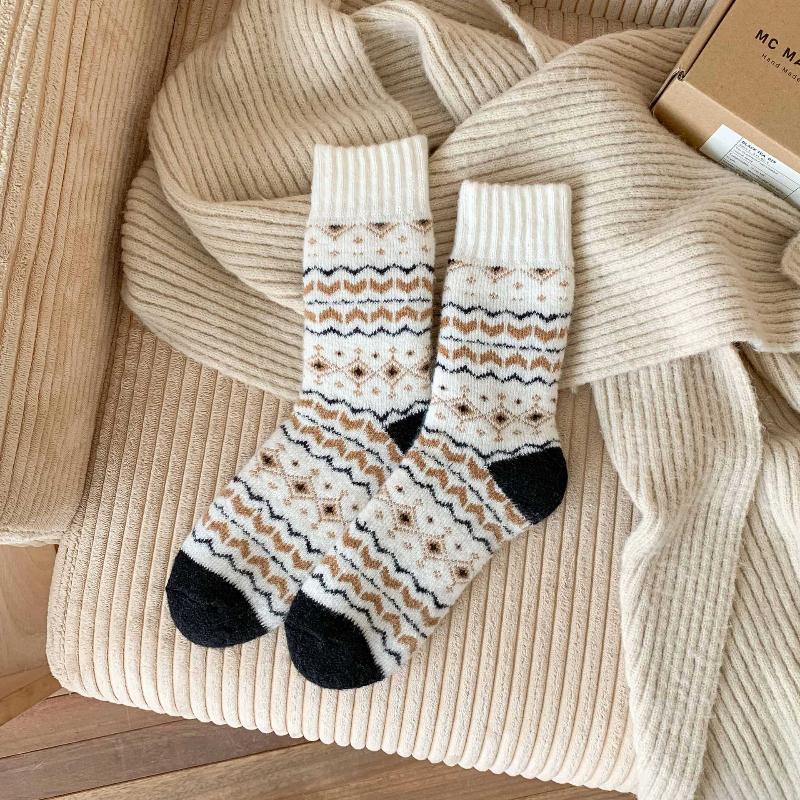 Thick Woolen Socks Mid-Calf Ultra-Thick Home Floor Sleep Warmth Retro Ethnic Style Autumn Winter Home Comfort Stocking