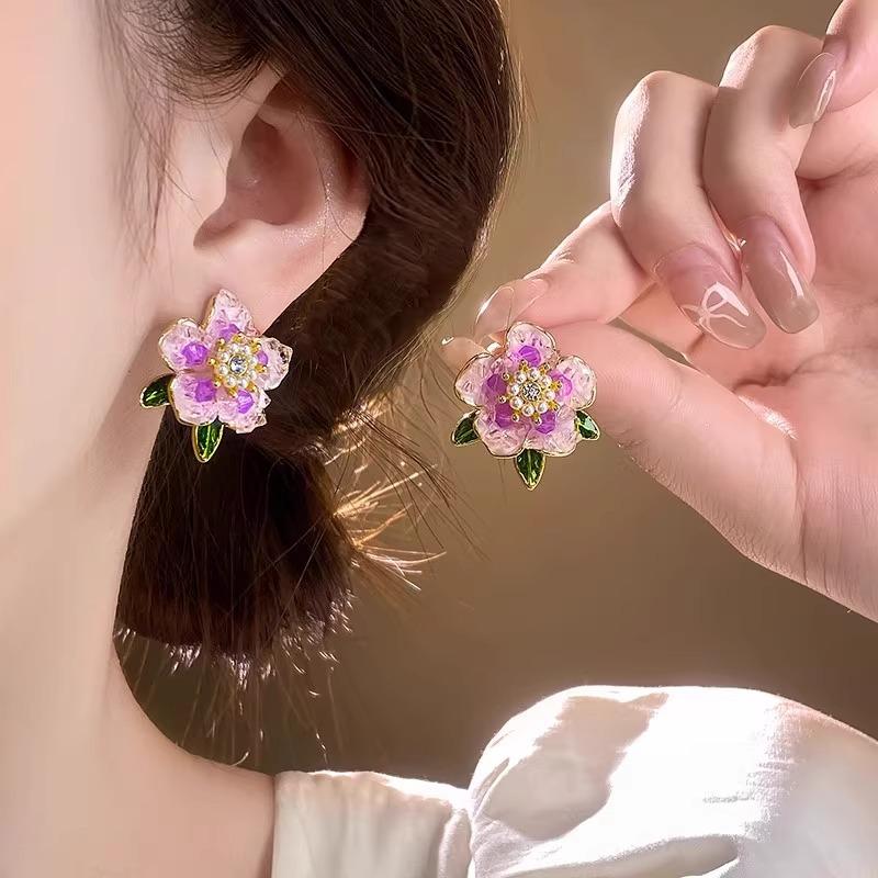 Purple Camellia Flower Stud Earrings Women's New Popular Unique Spring Earrings Light Luxury High-end Monet Earrings