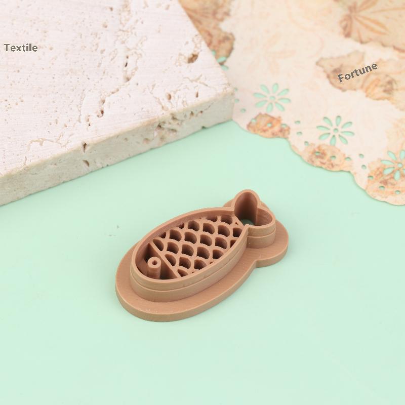 

1/4Pcs Cute Fish Polymer Clay Cutter Soft Ceramic Pottery Diy Clay Earrings Jewelry Cutting Mold as the picture