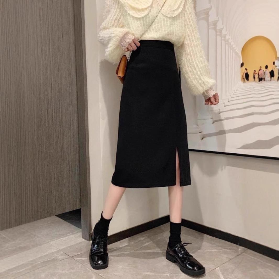 

Women s High-End Black Midi Skirt: Drapey, Slimming, High-Waisted Pencil Design with Slit for Autumn/Winter 2025. Extra Large