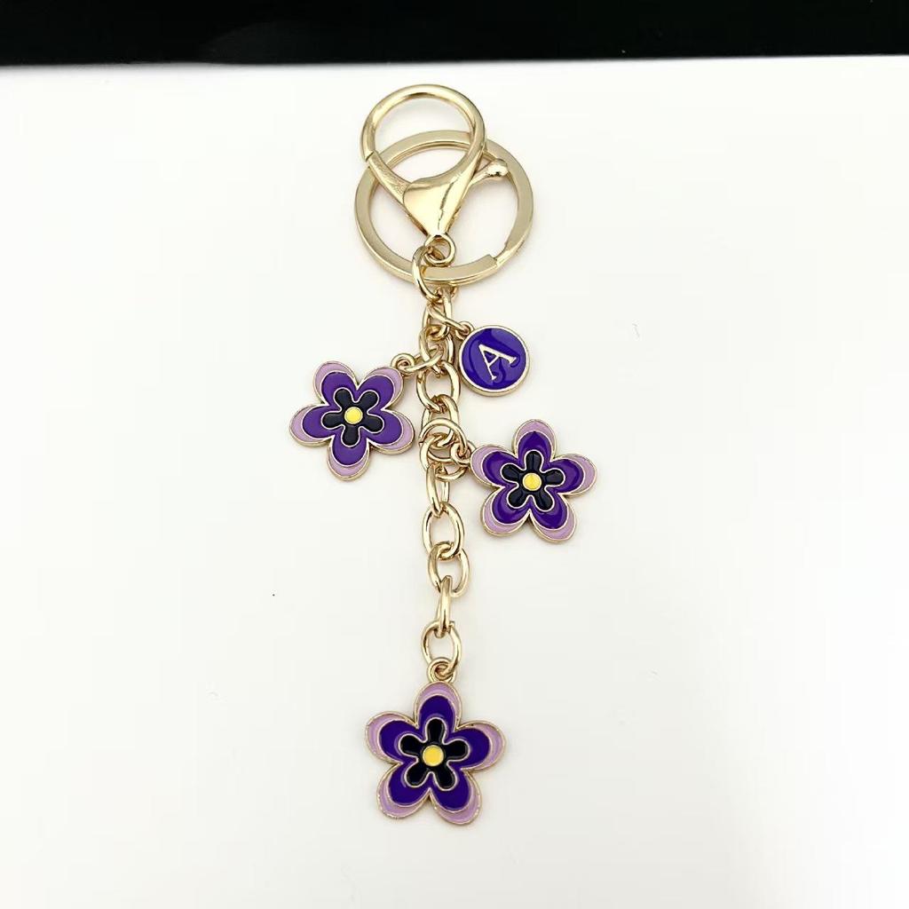 Gradient Flower Letter Keychain for Bags and Car Keys