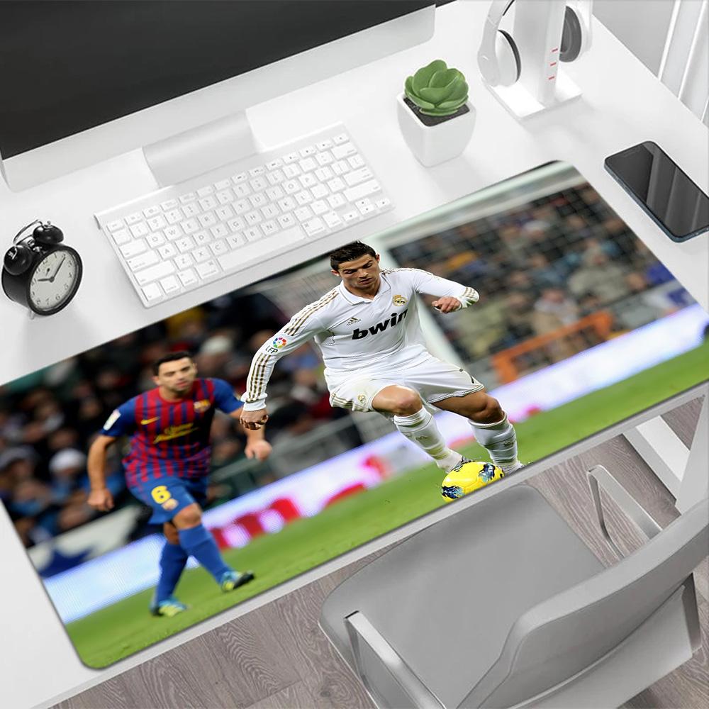 Cristiano Ronaldos Lächeln Großes Mauspads Schreibtisch-Mauspad Büro-Mausmatten Rutschfeste Gummibasis Perfekt für Büro-Schreibtischzubehör Schule Zuhause