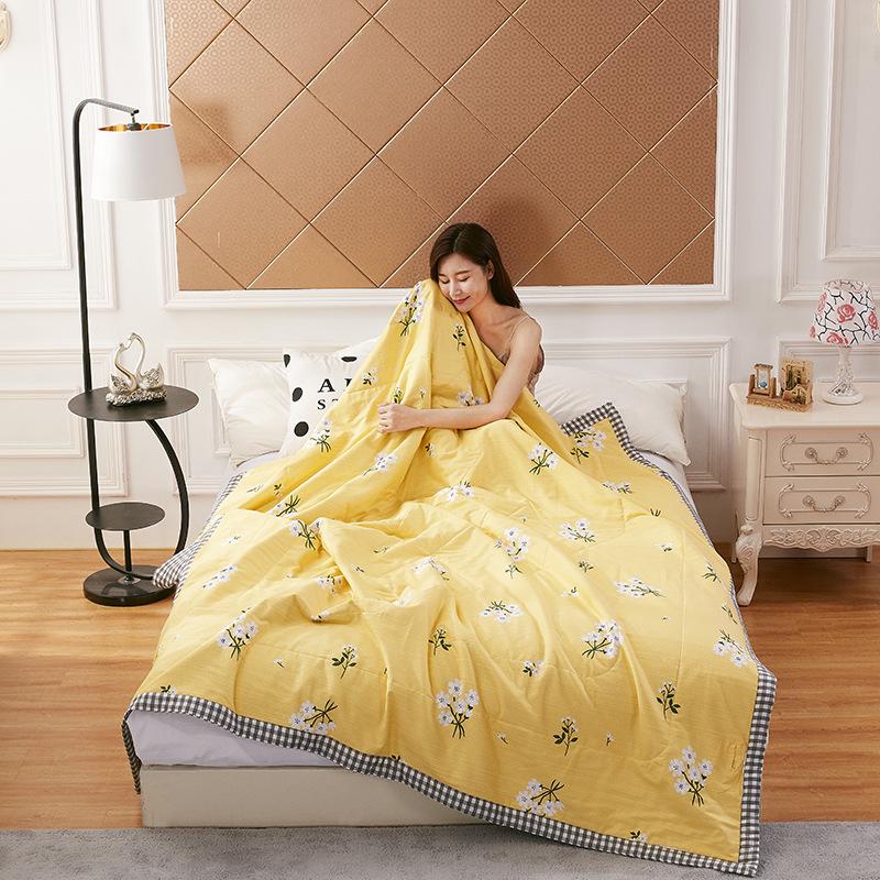 Summer & Autumn Lightweight Quilt: Double and Single Air Conditioning Blanket for Kids, Thin, Machine Washable