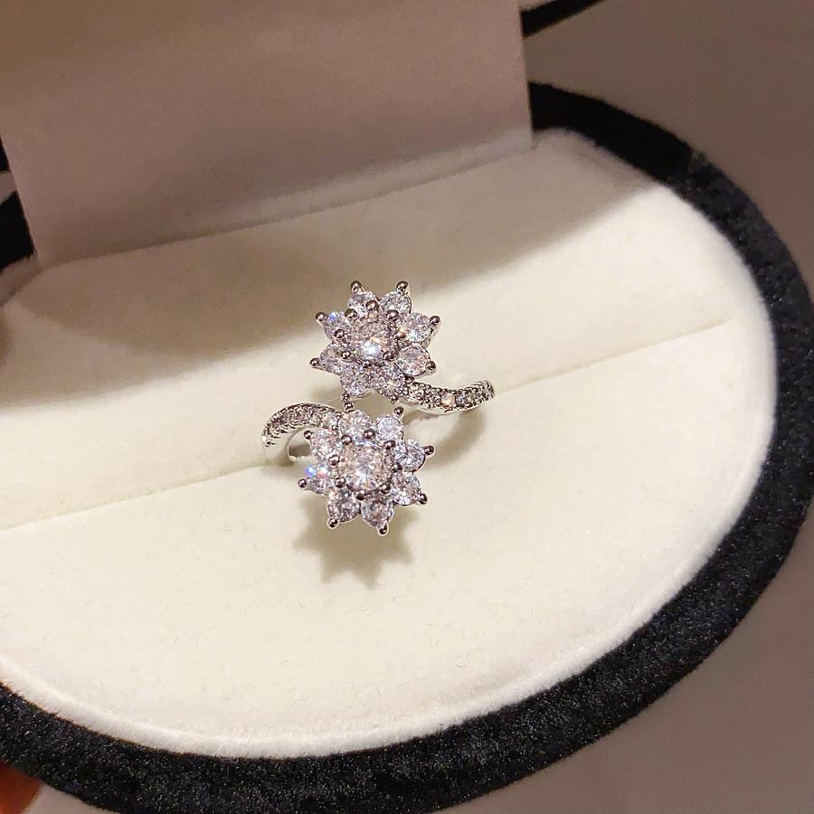Zircon Flower Minimalist Silver Tone Ring For Ladies Casual Dress Accessory