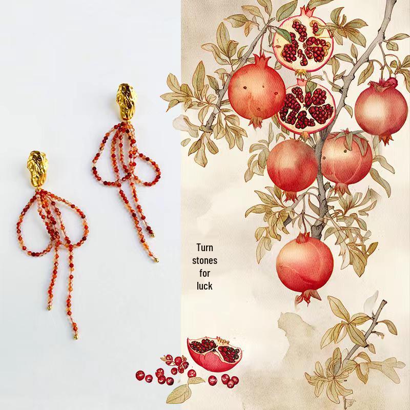 

Retro Floral Red Agate & Silver Bow Tassel Earrings