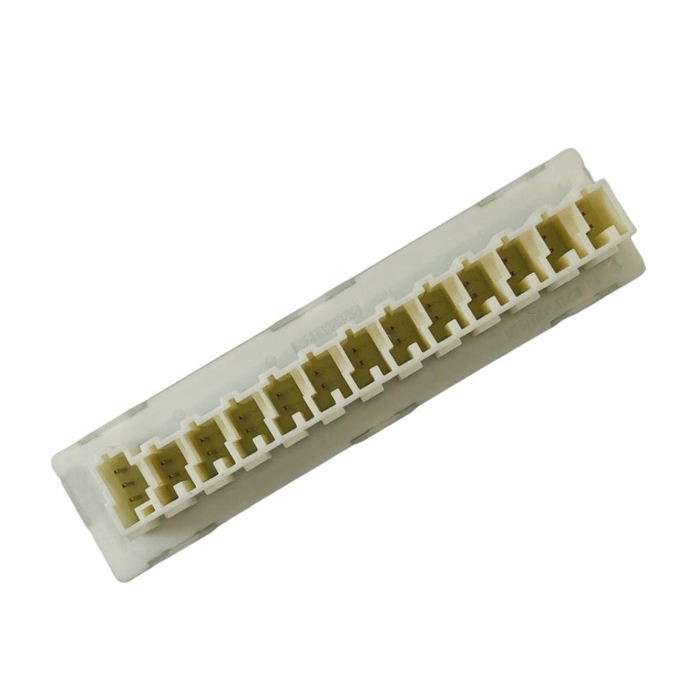 Fuse Connector For Ram 3500 Chrysler 300 200 68140647AA 68084591AA