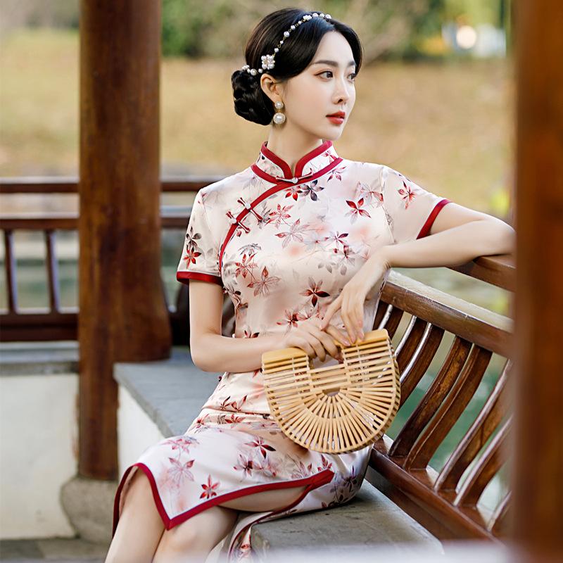 Traditional silk cheongsam 1011 new women's retro improved Chinese style young mulberry silk dress medium and long