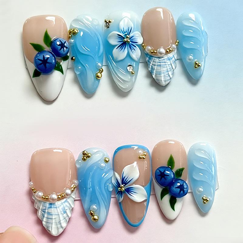 24 Stück tragbare Press-On-Nägel Erdbeer-Schleifen-Design Nagelspitzen Rot Kurz Mandel Perle Sternenlicht Falsche Nagelkunst Blume Falsche Nägel